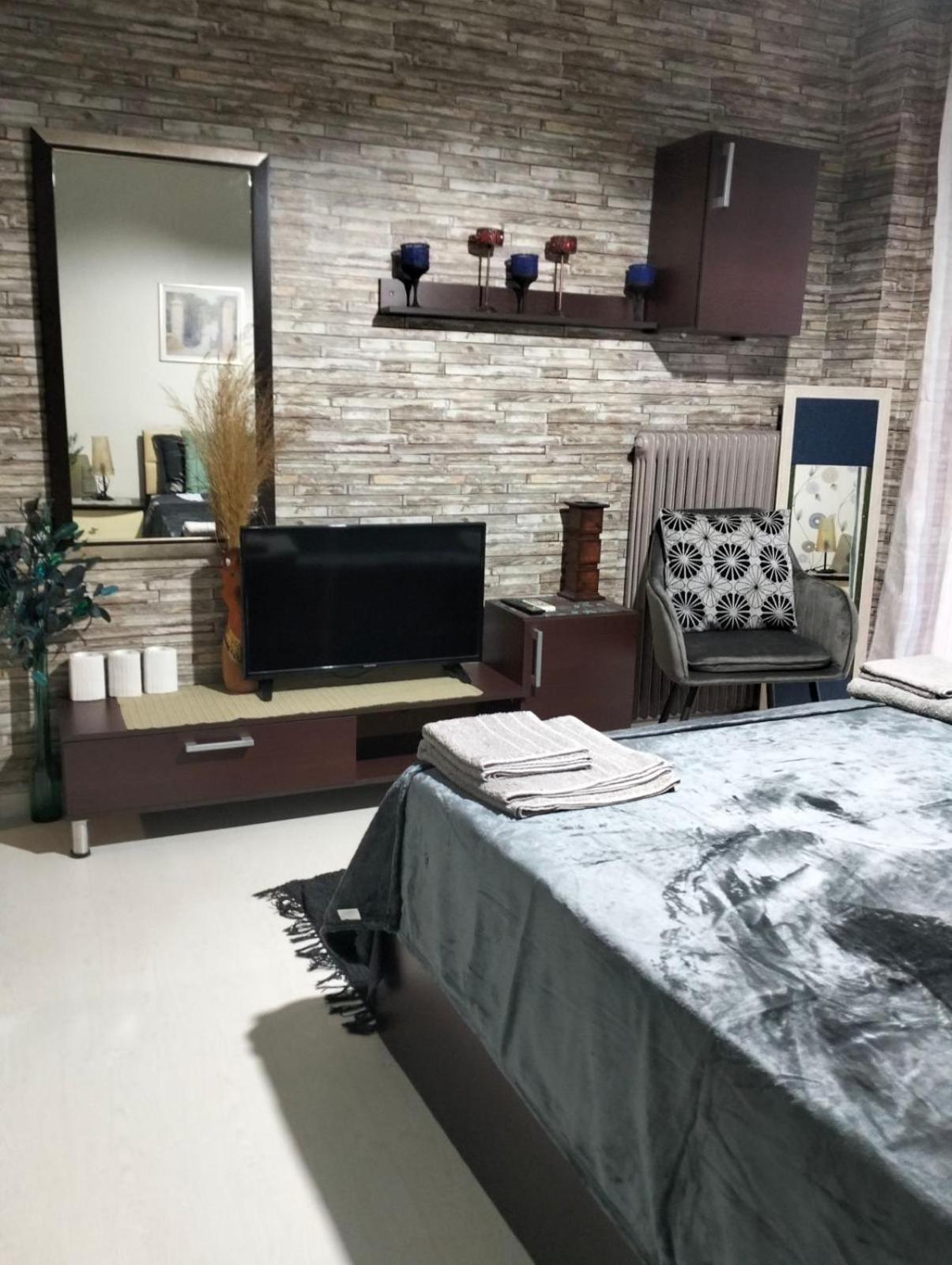 Apartment Velvet Story *